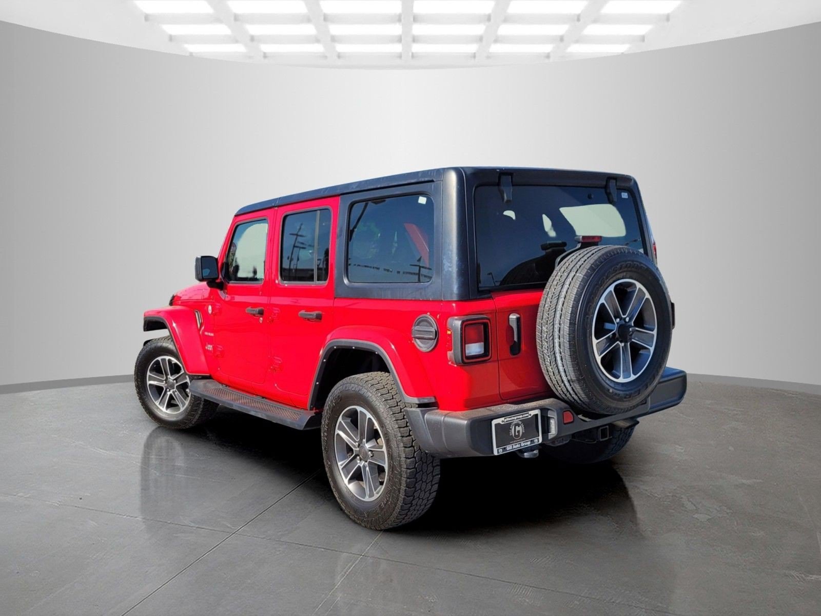 Used 2023 Jeep Wrangler Unlimited Sahara AWD/4WD image 8