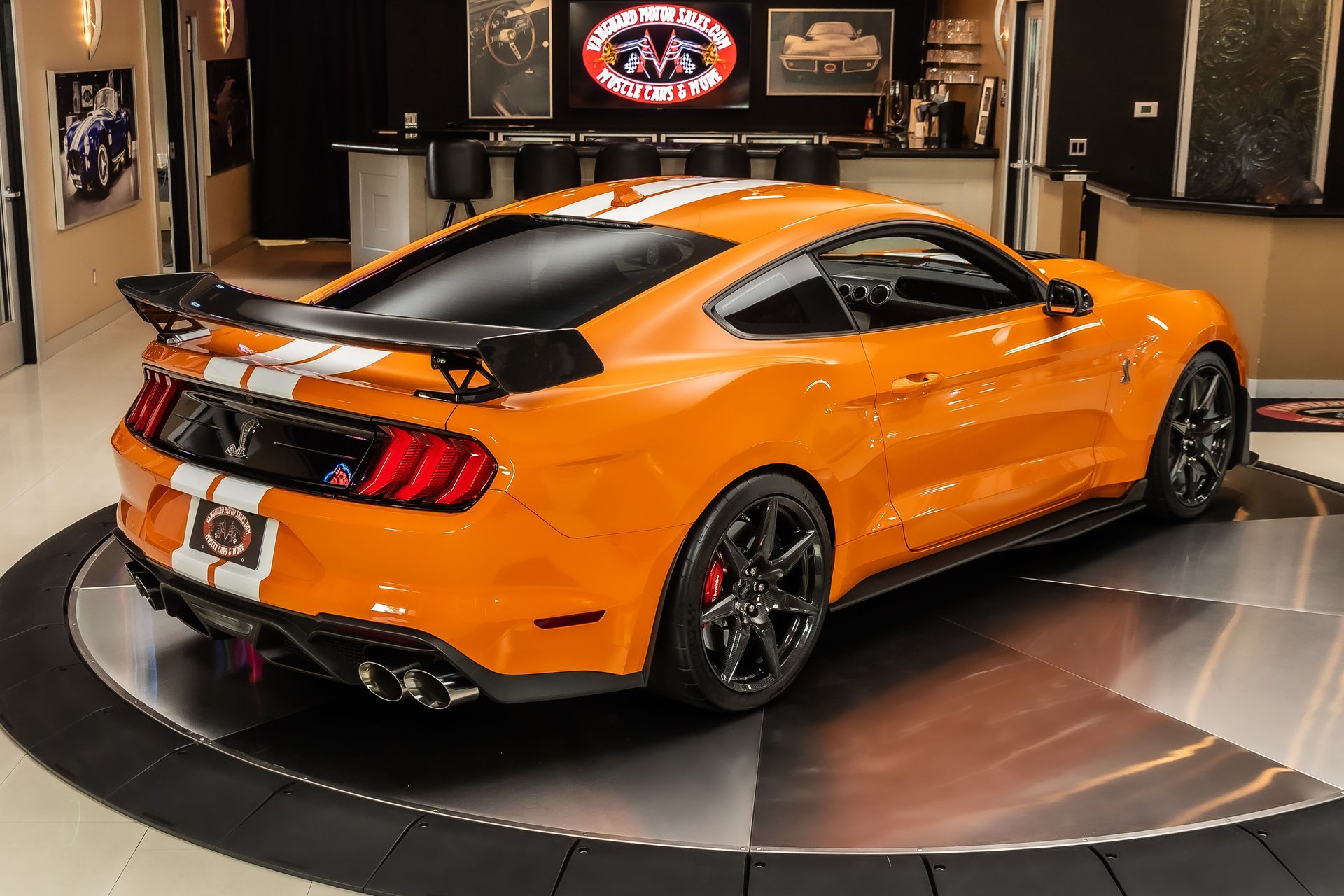 Used 2020 Ford Mustang Shelby GT500 w/ Carbon Fiber Track Pack RWD image 13