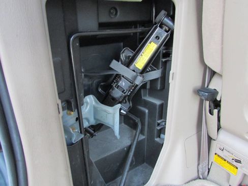 Used 2002 Toyota Sienna CE image 31