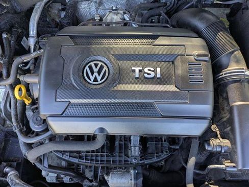Used 2017 Volkswagen Golf SportWagen FWD image 21