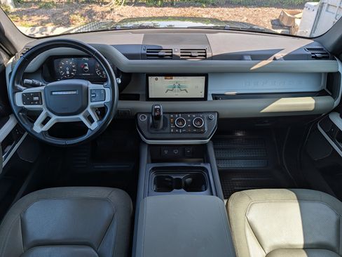 Used 2021 Land Rover Defender 110 SE AWD/4WD image 15