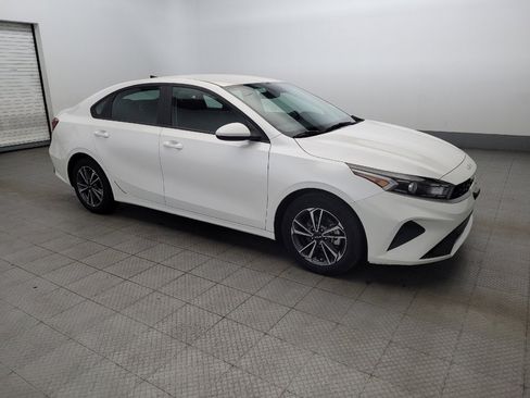 Used 2024 Kia Forte LXS image 11