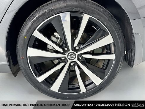 Certified 2020 Nissan Altima 2.5 SR w/ Premium Package FWD image 29