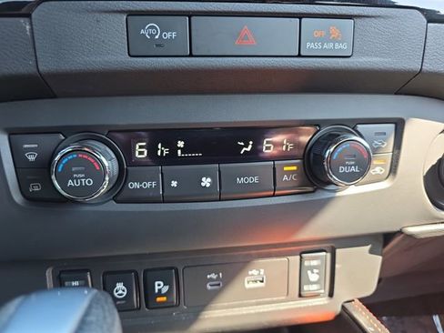 Used 2024 Nissan Frontier Pro-X w/ Pro Convenience Package RWD image 34