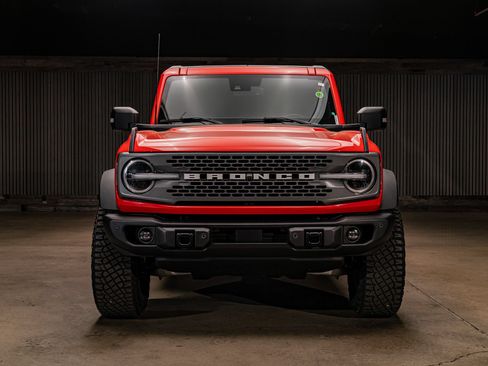 Used 2023 Ford Bronco Badlands AWD/4WD image 2