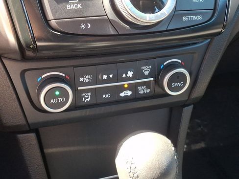 Used 2017 Acura ILX FWD image 16