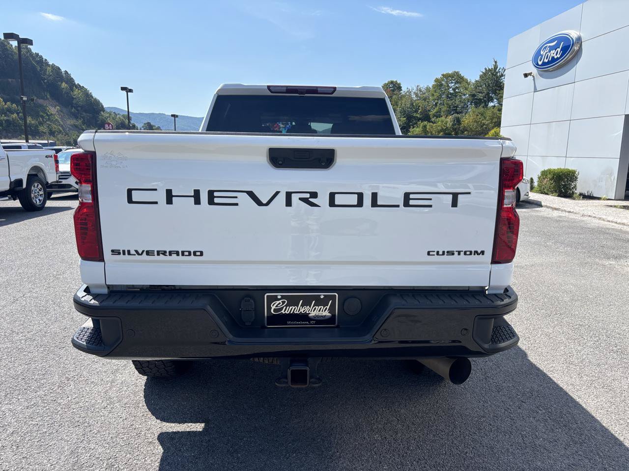 Used 2024 Chevrolet Silverado 2500 Custom w/ Custom Value Package AWD/4WD image 3