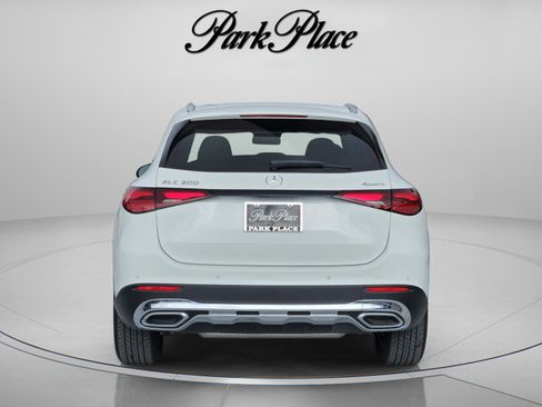 Certified 2025 Mercedes-Benz GLC 300 GLC 300 image 4