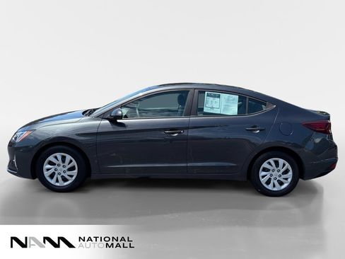 Used 2020 Hyundai Elantra SE FWD image 2