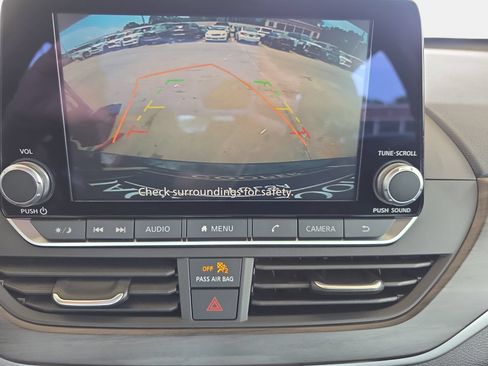 Used 2026 Nissan Altima 2.5 SV FWD image 23