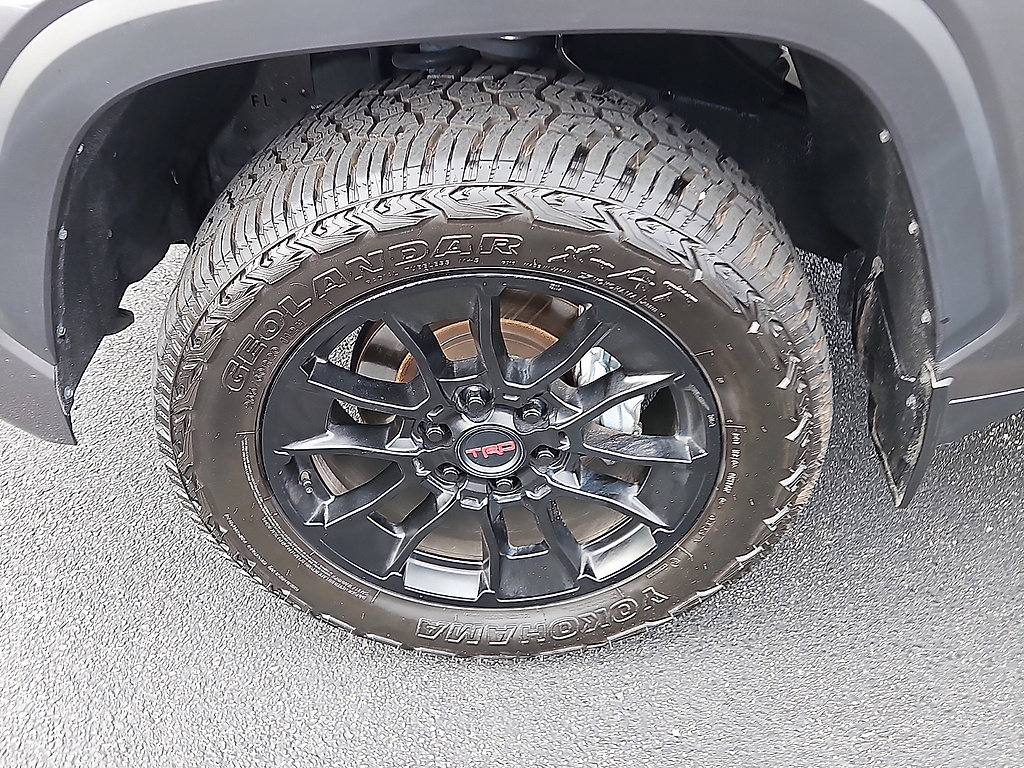 Used 2022 Toyota Tundra Limited w/ TRD Off-Road Package AWD/4WD image 8