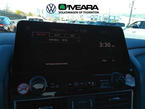 Used 2024 Nissan Armada SL w/ Captain's Chairs Package image 8