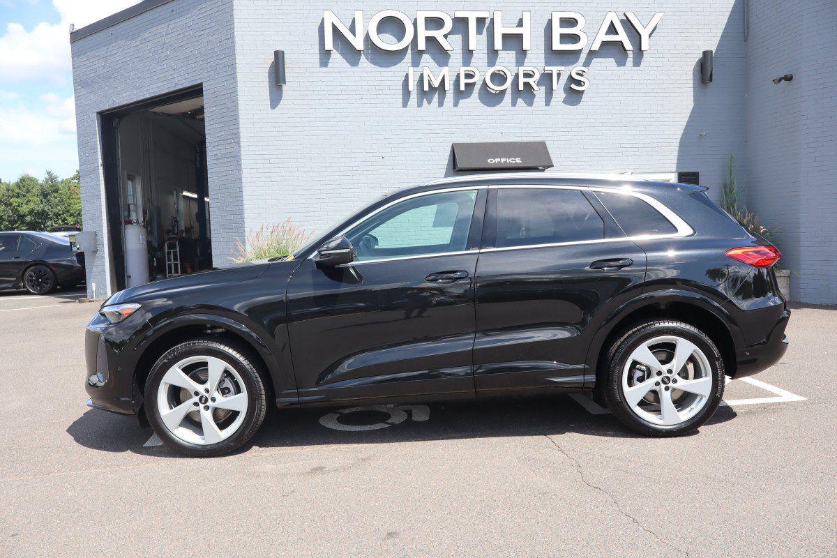 Used 2025 Audi Q5 Premium Plus AWD/4WD image 9
