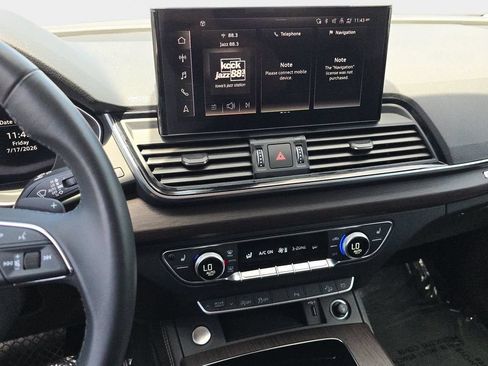 Used 2023 Audi Q5 2.0T Premium Plus w/ Premium Plus Package AWD/4WD image 26