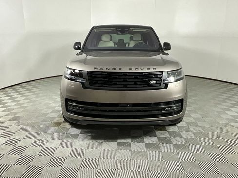 Certified 2023 Land Rover Range Rover SE image 7