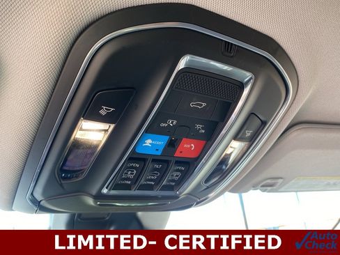 Used 2022 Jeep Grand Cherokee Limited image 40