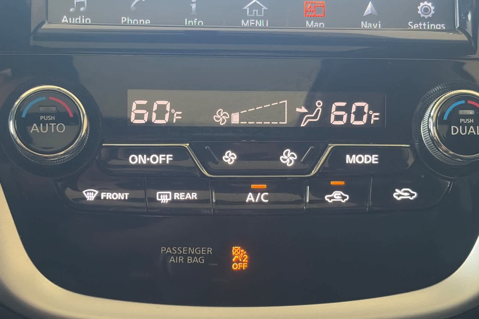Used 2017 Nissan Murano Platinum w/ Platinum Technology Package FWD image 23
