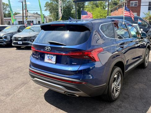 Used 2023 Hyundai Santa Fe SE w/ Cargo Package AWD/4WD image 7