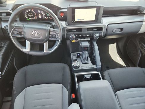 Used 2025 Toyota 4Runner TRD Off-Road AWD/4WD image 12