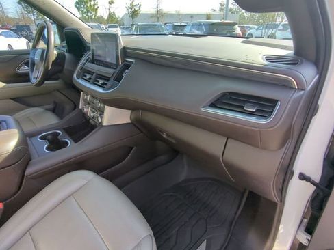 Used 2021 GMC Yukon XL SLT w/ SLT Premium Package image 53