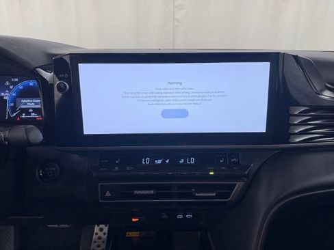 Used 2025 Toyota Camry XSE FWD image 22