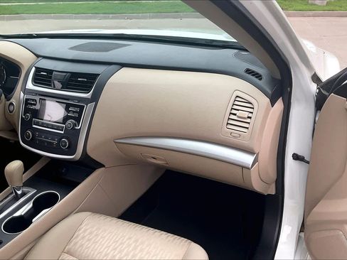 Used 2017 Nissan Altima 2.5 S w/ Power Driver Seat Package image 18