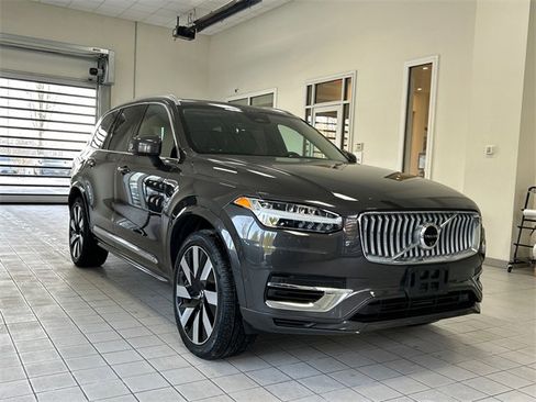 Certified 2024 Volvo XC90 T8 Plus image 5
