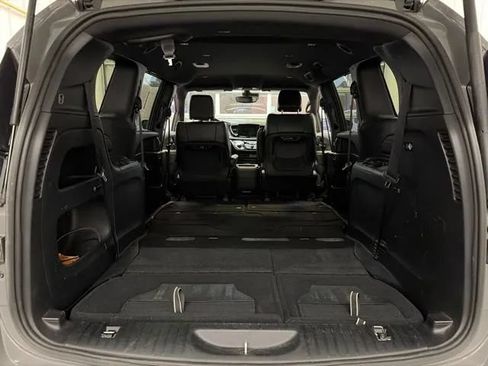 Used 2025 Chrysler Pacifica Select FWD image 14