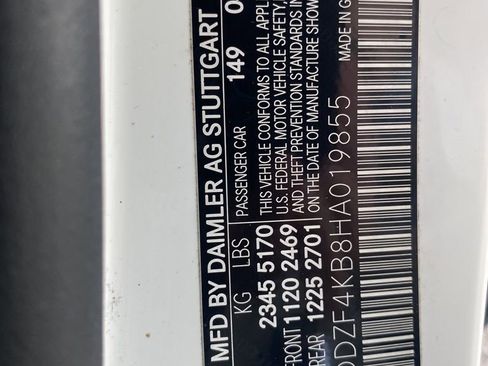 Used 2017 Mercedes-Benz E 300 4MATIC image 3