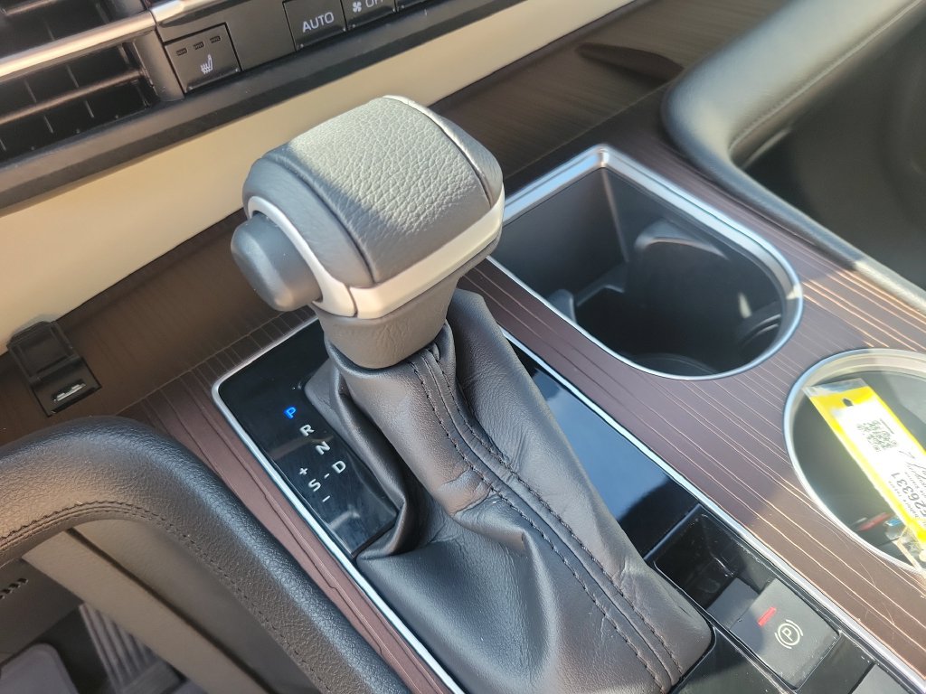 Certified 2022 Toyota Sienna XLE FWD image 23