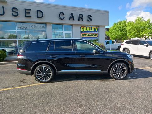 Used 2020 Lincoln Aviator Reserve w/ Equipment Group 202A AWD/4WD image 3
