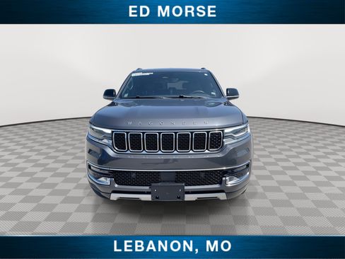Used 2024 Jeep Wagoneer L Series II w/ Flexible Seating Group AWD/4WD image 3