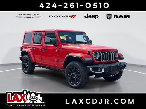 Used 2025 Jeep Wrangler Unlimited Sahara w/ Safety Group AWD/4WD image 1