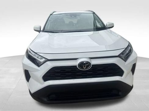 Used 2023 Toyota RAV4 XLE w/ Convenience Package FWD image 5