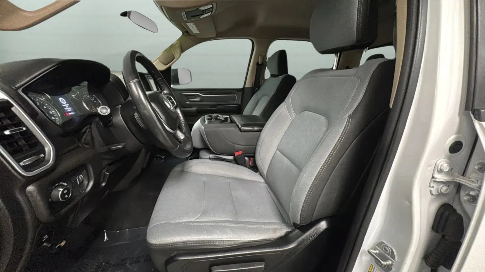 Used 2020 RAM 1500 Big Horn RWD image 20