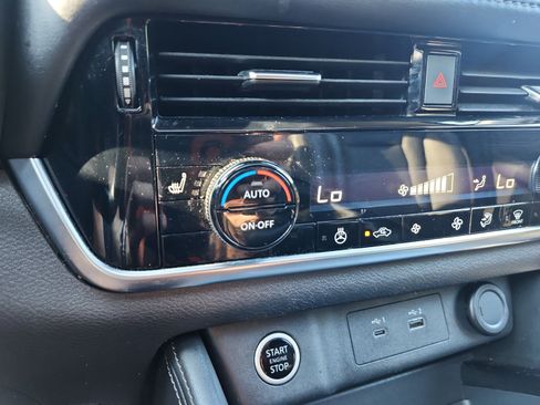 Used 2023 Nissan Rogue SL FWD image 19