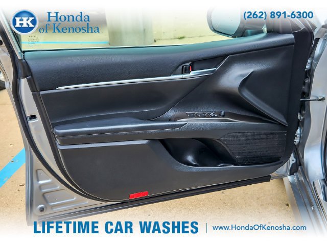 Used 2022 Toyota Camry LE w/ Cold Weather Package FWD image 16