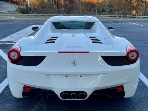 Used 2013 Ferrari 458 Spider image 15