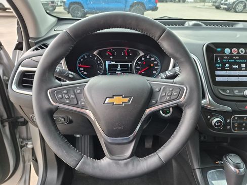 Used 2018 Chevrolet Equinox Premier FWD image 10