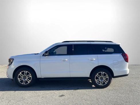 New 2026 Ford Expedition Active image 22