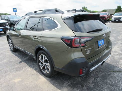 Used 2020 Subaru Outback Limited AWD/4WD image 3