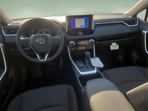 Used 2025 Toyota RAV4 XLE w/ Weather Package AWD/4WD image 15