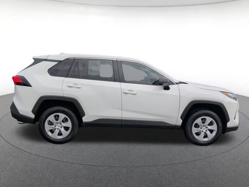 Used 2024 Toyota RAV4 LE FWD image 7