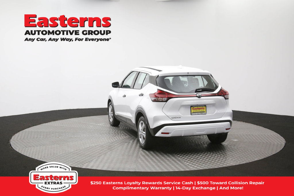 Used 2022 Nissan Kicks S FWD image 65