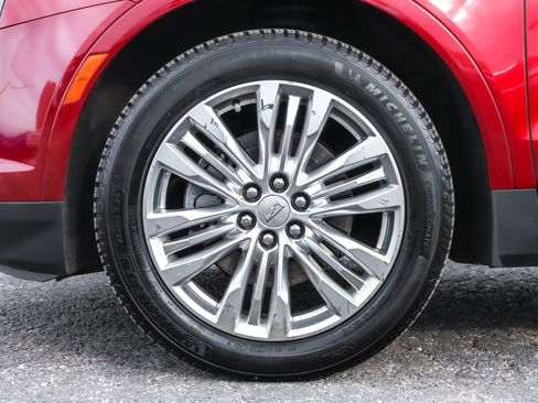 Used 2018 Cadillac XT5 Premium Luxury image 16