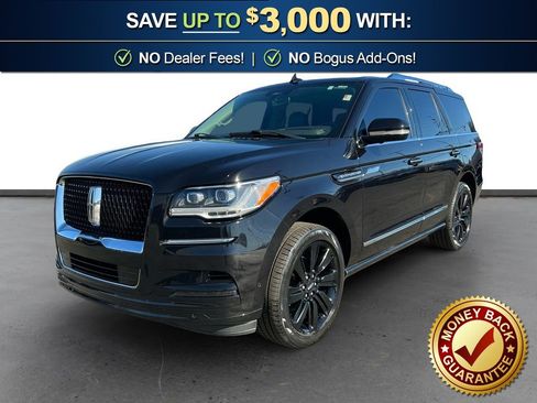 Used 2022 Lincoln Navigator Reserve image 1