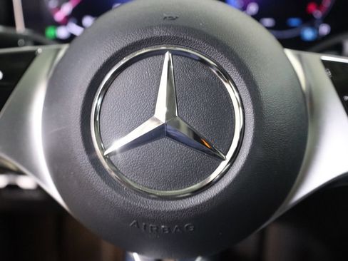 Used 2023 Mercedes-Benz C 300 4MATIC Sedan image 12