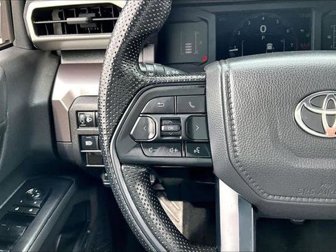 Certified 2025 Toyota Tacoma SR5 image 24