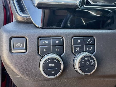 Used 2023 GMC Sierra 1500 SLT AWD/4WD image 20
