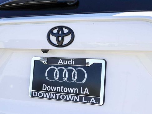 Used 2022 Toyota RAV4 XLE image 11